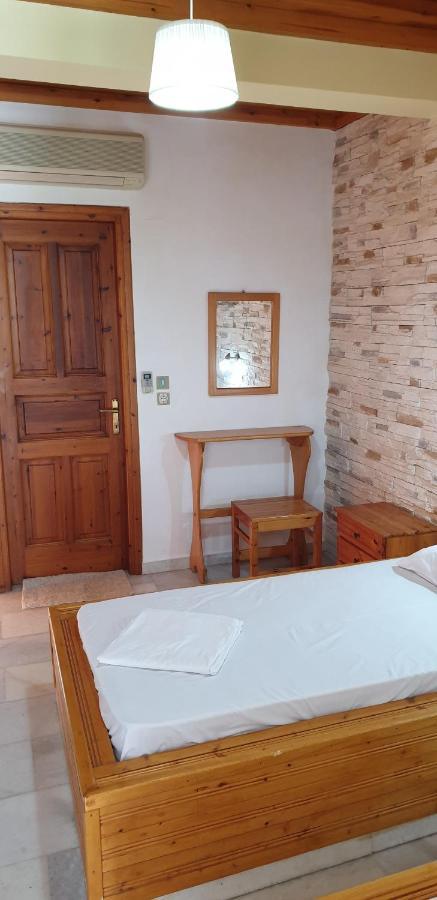 Evi Studios & Apartments Naxos City Esterno foto